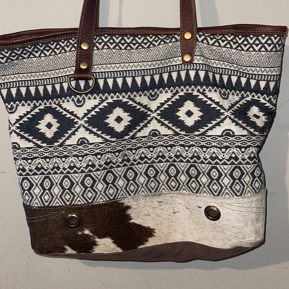 MYRA BAG